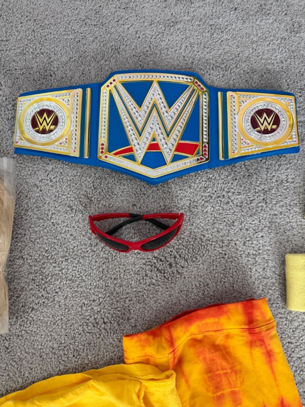 WWE / Hulk Hogan-Inspired Costume Outfit Men's Large - Picture 5 of 6
